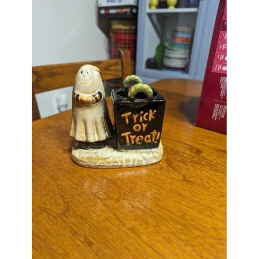 Yankee Candle Halloween Candle Holder Ghost With Treat Bag Tea Light Holder